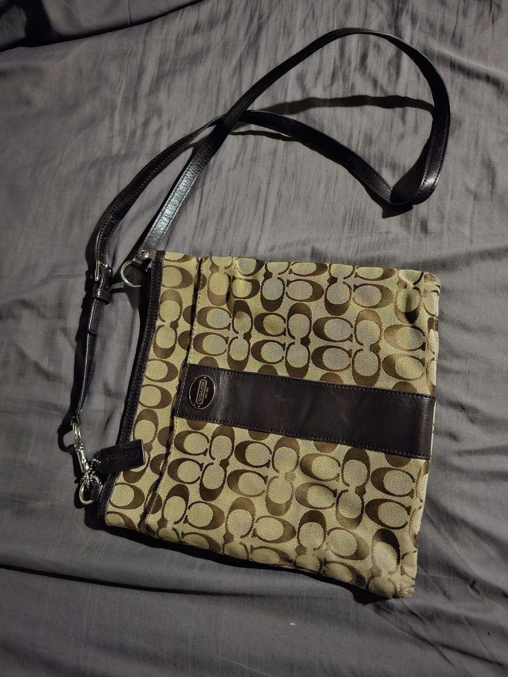 Coach Signature Canvas Crossbody Bag in Khaki/Brown